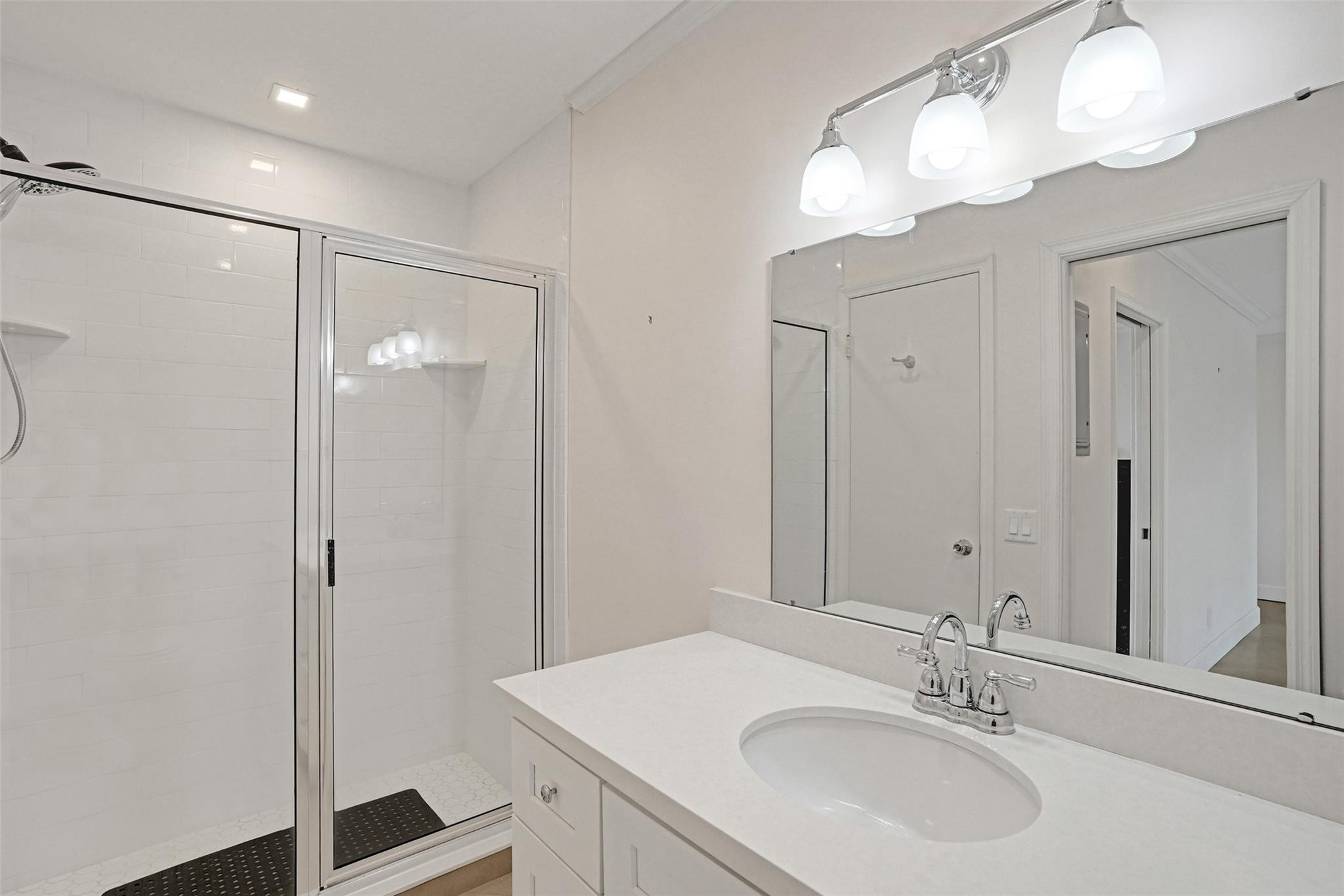 1001 North Riverside Drive, Unit 304 Pompano Beach, FL 33062 - Photo 8 of 49 Photo 8