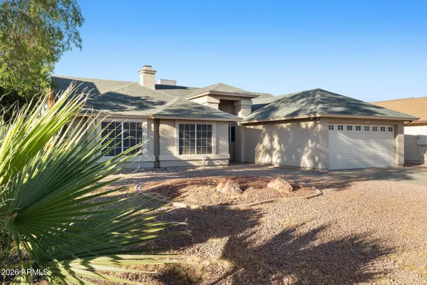 $2,500 | 4230 East Saltsage Drive, Phoenix, AZ 85048