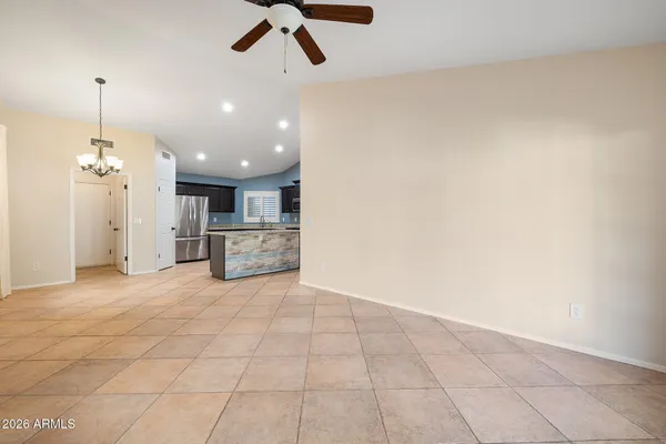 $2,500 | 4230 East Saltsage Drive, Phoenix, AZ 85048