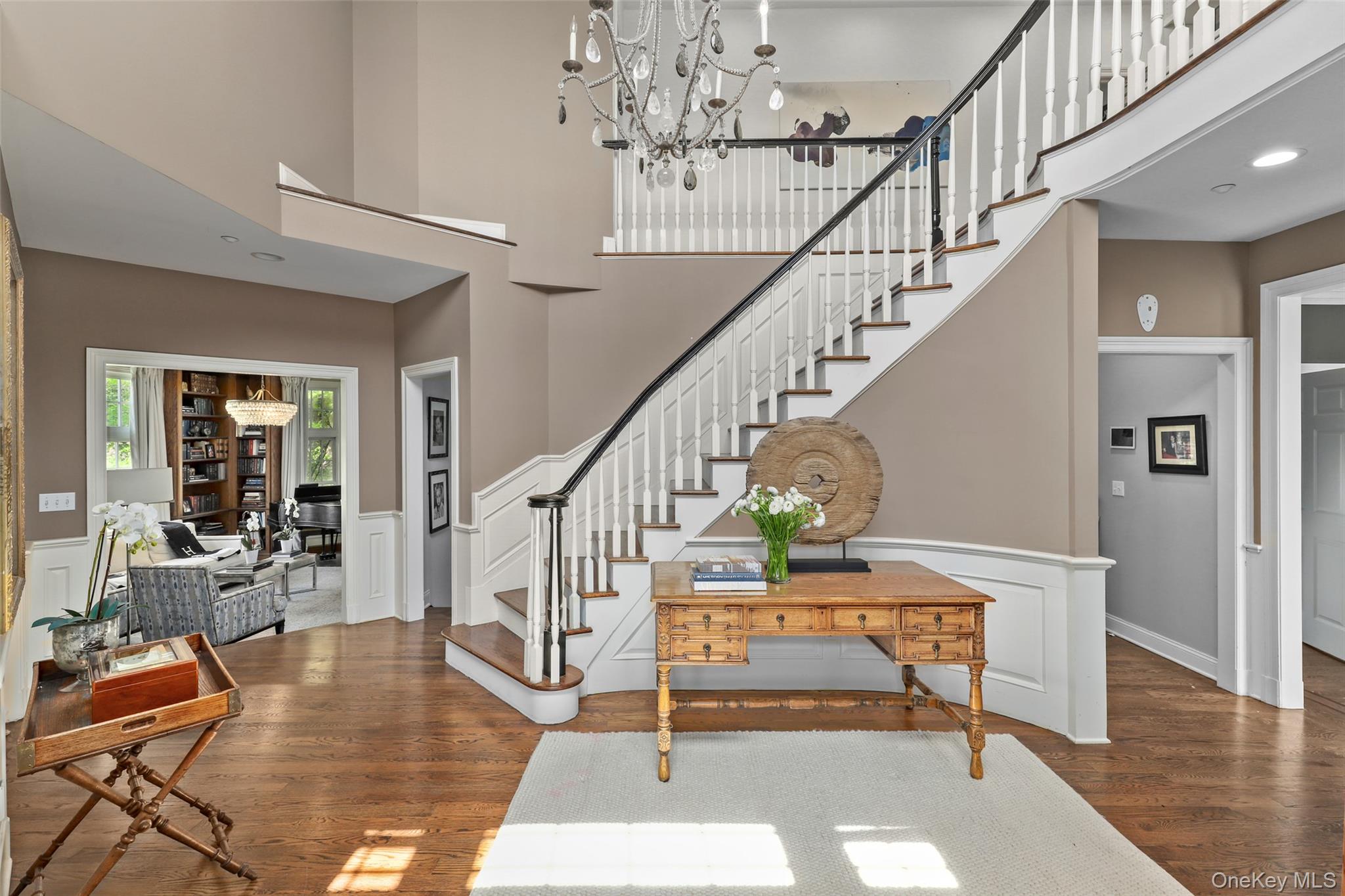 2 Cerf Lane Mount Kisco, NY 10549 - Photo 3 of 44