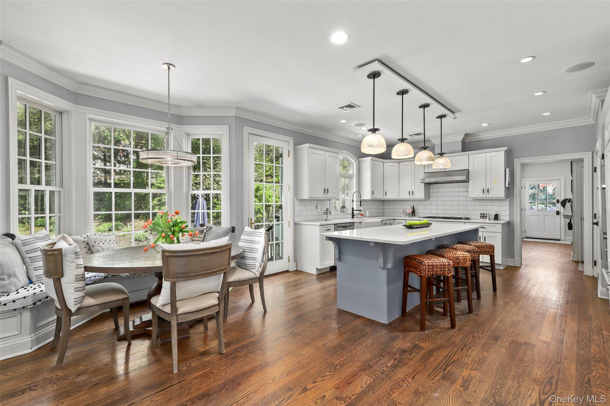 2 Cerf Lane Mount Kisco, NY 10549 - Photo 4 of 44