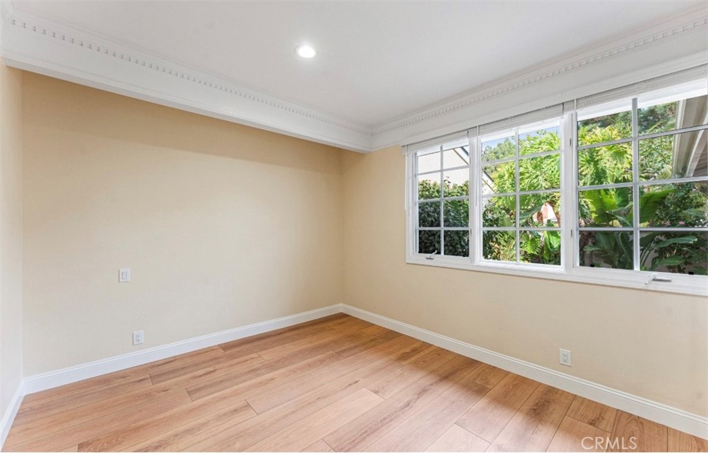 11 Rue Marseilles Newport Beach, CA 92660 - Photo 38 of 49