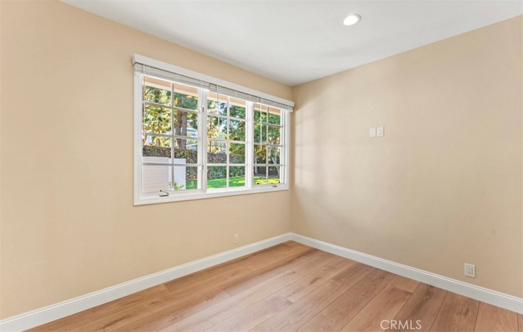 11 Rue Marseilles Newport Beach, CA 92660 - Photo 40 of 49