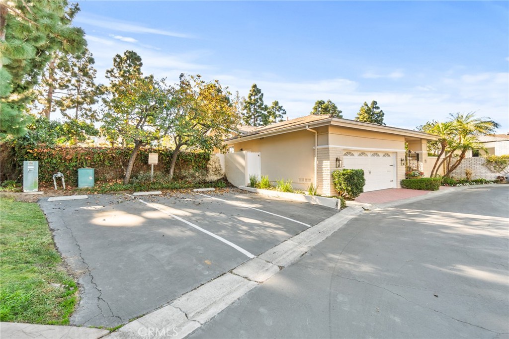 11 Rue Marseilles Newport Beach, CA 92660 - Photo 43 of 49