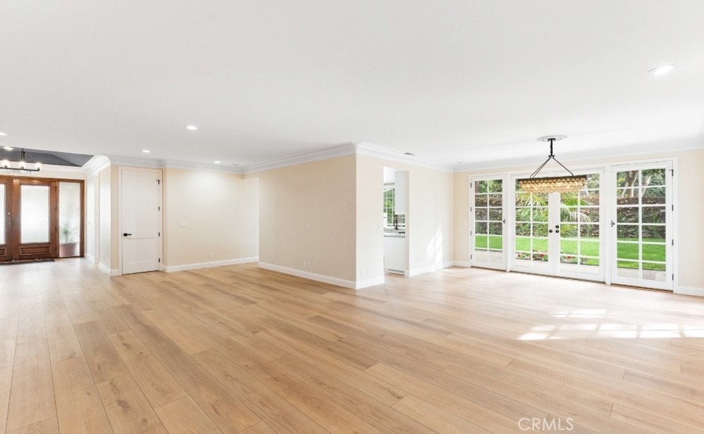 11 Rue Marseilles Newport Beach, CA 92660 - Photo 7 of 49