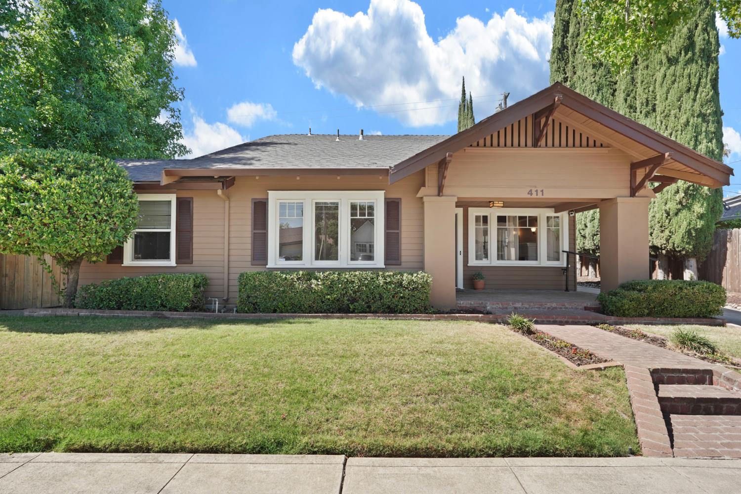 411 Bedford Road Stockton, CA 95204 - Photo 2 of 45