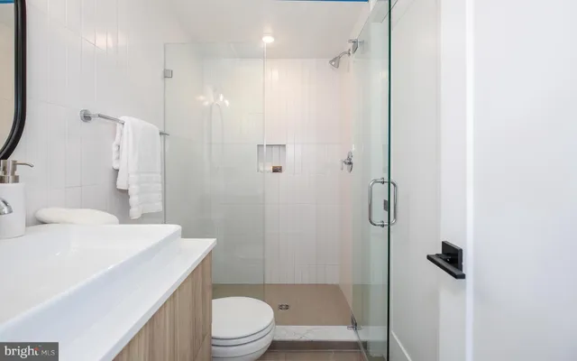 $2,250 | 304 Florida Avenue Northwest, Unit 1, Washington, DC 20001