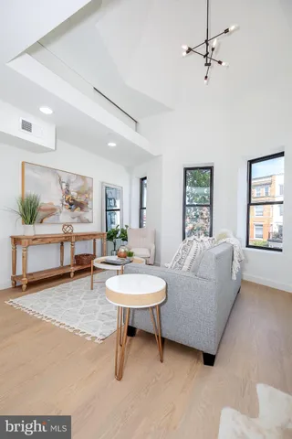 $2,250 | 304 Florida Avenue Northwest, Unit 1, Washington, DC 20001