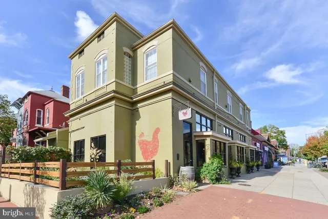 $2,250 | 304 Florida Avenue Northwest, Unit 1, Washington, DC 20001