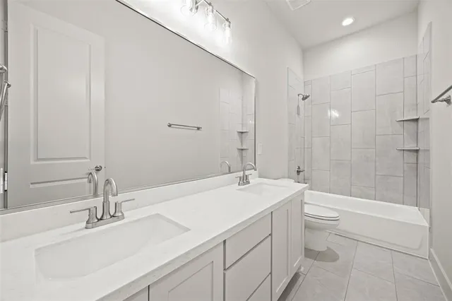 $699,900 | 162 Aiden Drive, Waxahachie, TX 75165