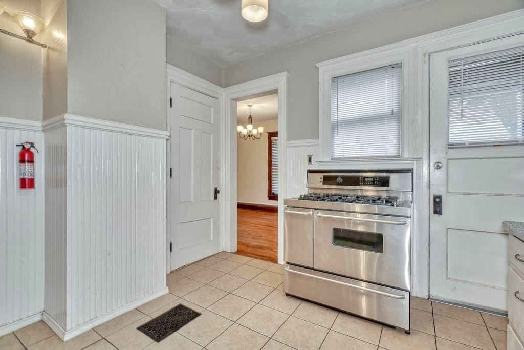 371 Alexander Street Rochester, NY 14607 - Photo 12 of 17