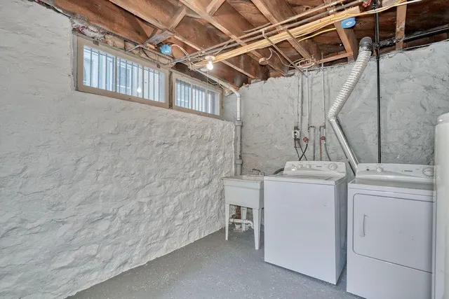 $2,000 | 371 Alexander Street, Rochester, NY 14607