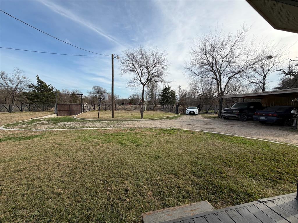 2552 Northwest 1090 Road Corsicana, TX 75110 - Photo 6 of 23 a view of yard with green space