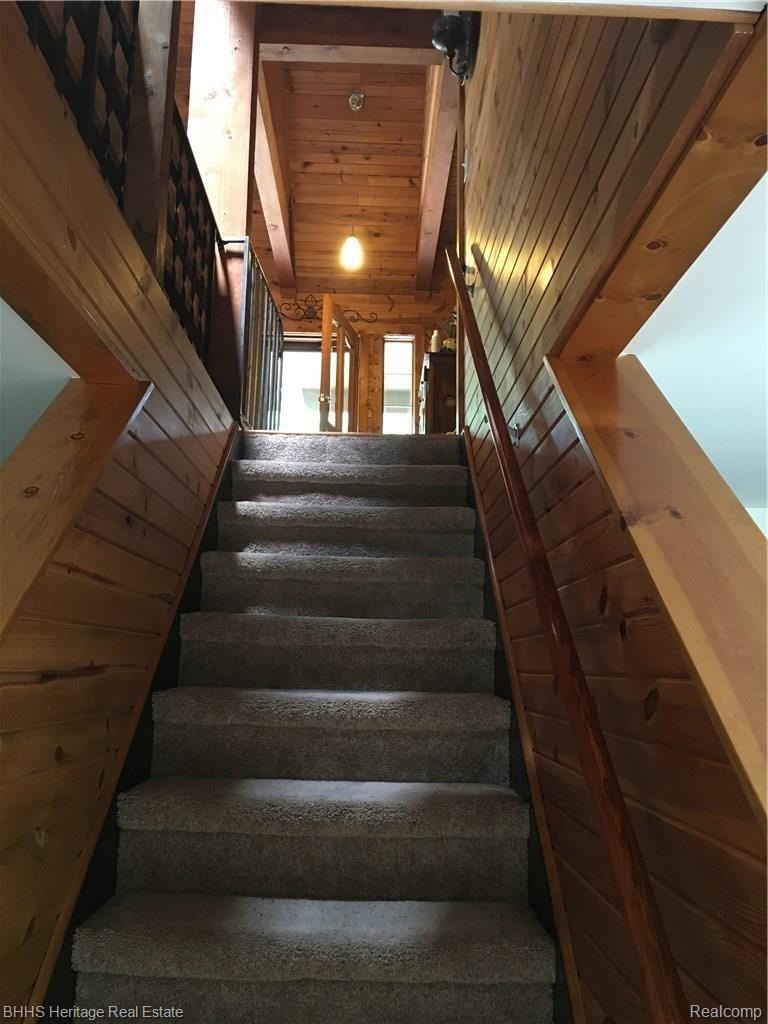4535 West Allen Road Howell, MI 48855 - Photo 27 of 34 Stairway going up from lower level
