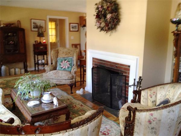 30 Waterside Road Marblehead, MA 01945 - Photo 3 of 13
