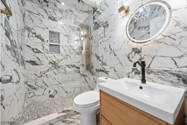 $489,000 | 20 Ella Street, Bloomingdale, NJ 07403
