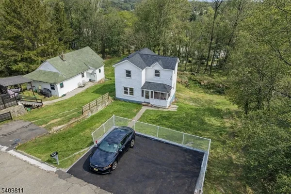 $489,000 | 20 Ella Street, Bloomingdale, NJ 07403