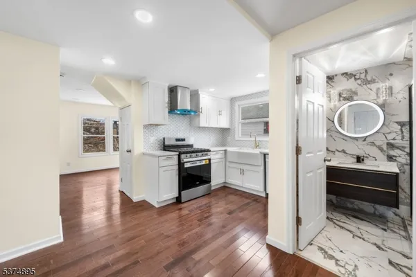 $489,000 | 20 Ella Street, Bloomingdale, NJ 07403