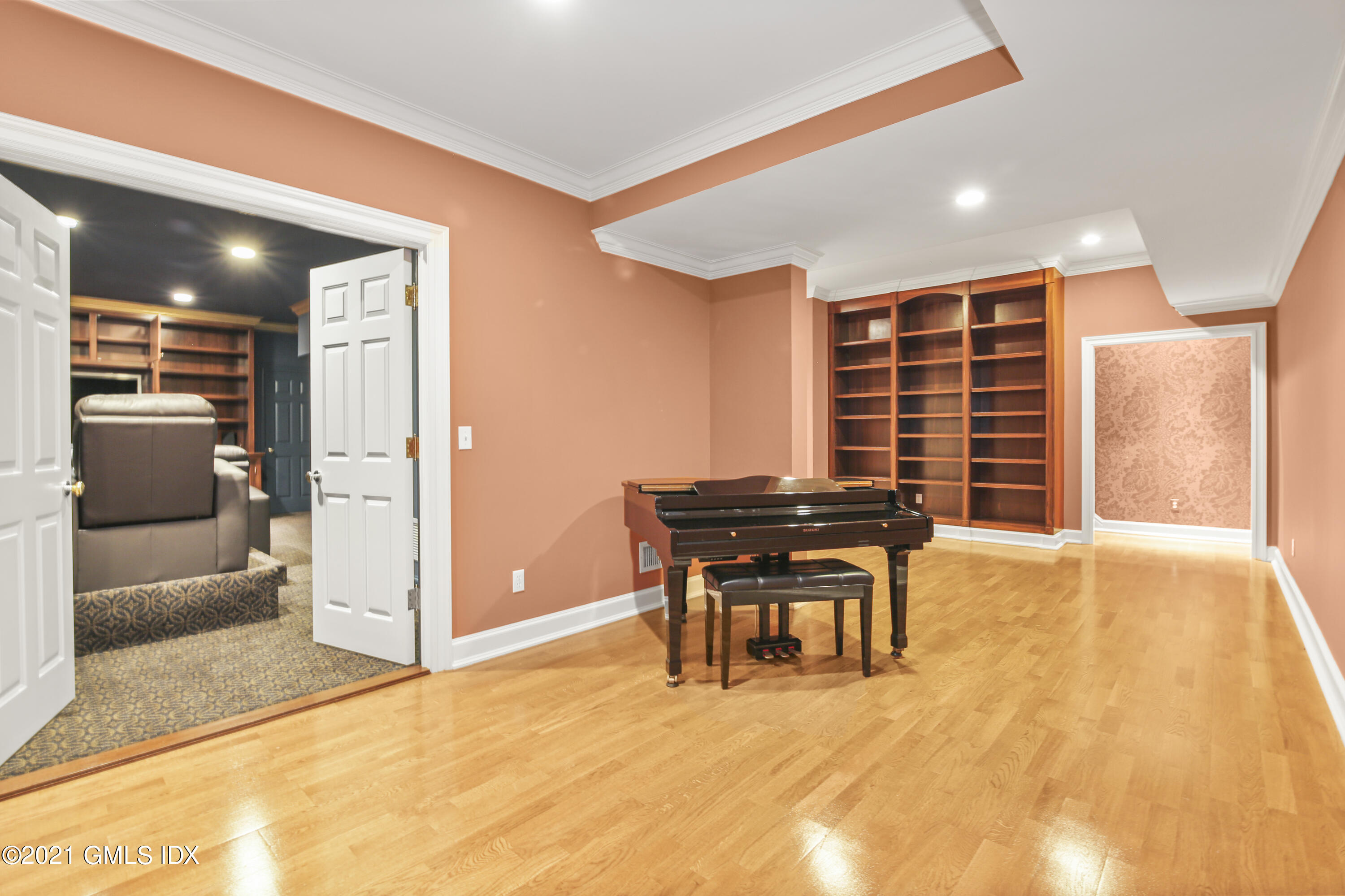 50 Byfield Lane Greenwich, CT 06830 - Photo 28 of 37 a view of a livingroom with furniture and window