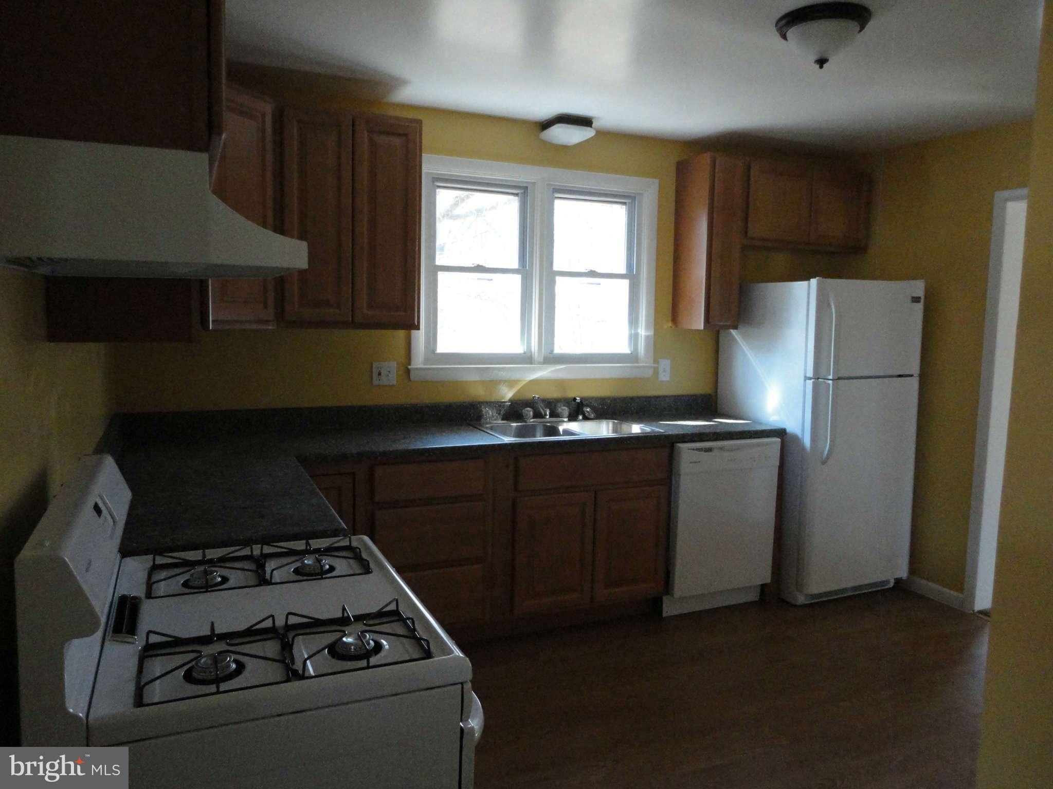 4319 Falls Park Road Perry Hall, MD 21128 - Photo 4 of 25 Kitchen