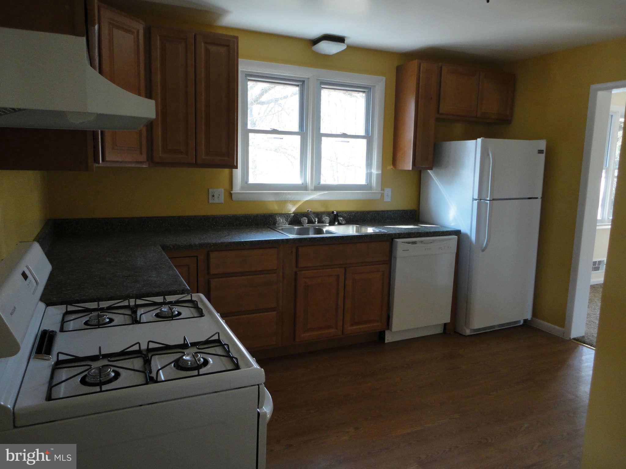 4319 Falls Park Road Perry Hall, MD 21128 - Photo 5 of 25 Kitchen