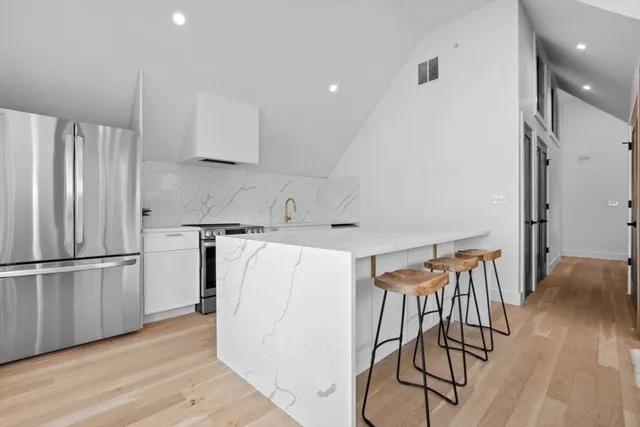 $849,000 | 69 Electric Avenue, Unit 3, Somerville, MA 02144