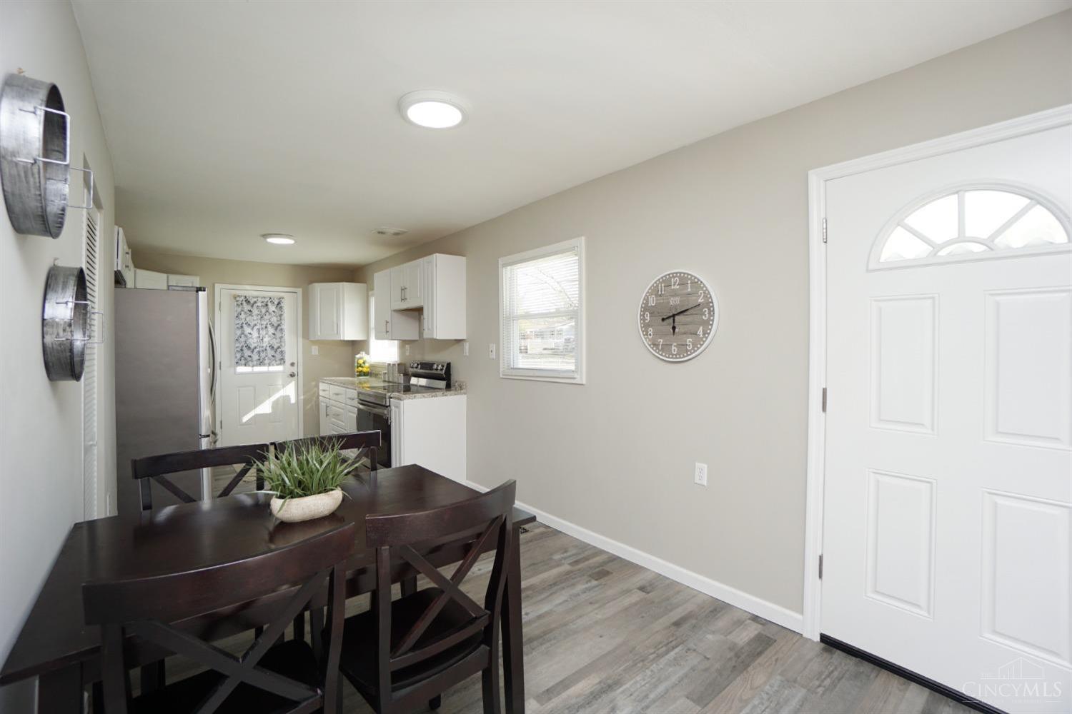 9561 Ridgemoor Avenue Cincinnati, OH 45231 - Photo 10 of 26 Gallery Image 10
