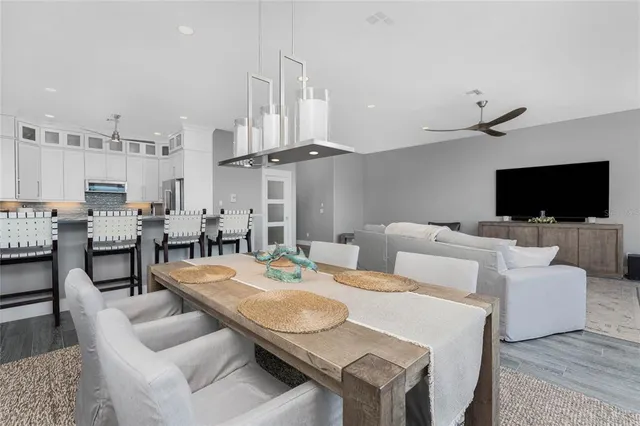 $649,900 | 1380 Beach Road, Unit 2, Englewood, FL 34223