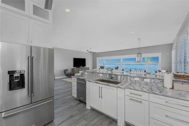 $649,900 | 1380 Beach Road, Unit 2, Englewood, FL 34223