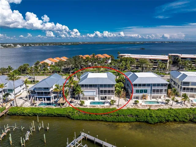 $649,900 | 1380 Beach Road, Unit 2, Englewood, FL 34223