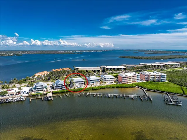 $649,900 | 1380 Beach Road, Unit 2, Englewood, FL 34223