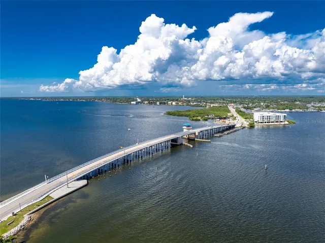 $649,900 | 1380 Beach Road, Unit 2, Englewood, FL 34223