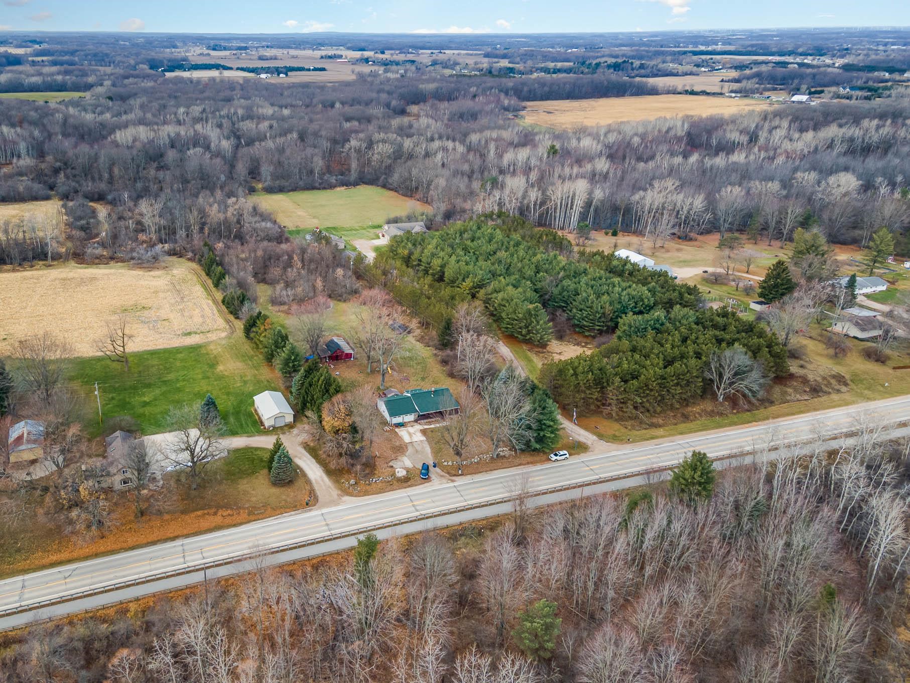 6572 South Mission Road Mount Pleasant, MI 48858 - Photo 7 of 61