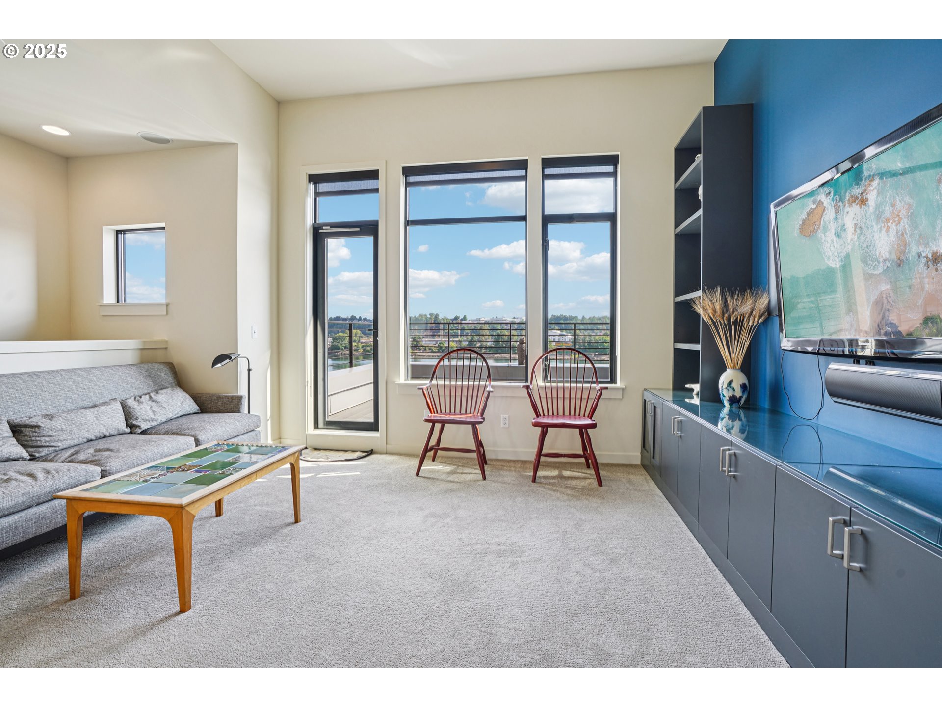 1740 Northwest Riverscape Street Portland, OR 97209 - Photo 10 of 48