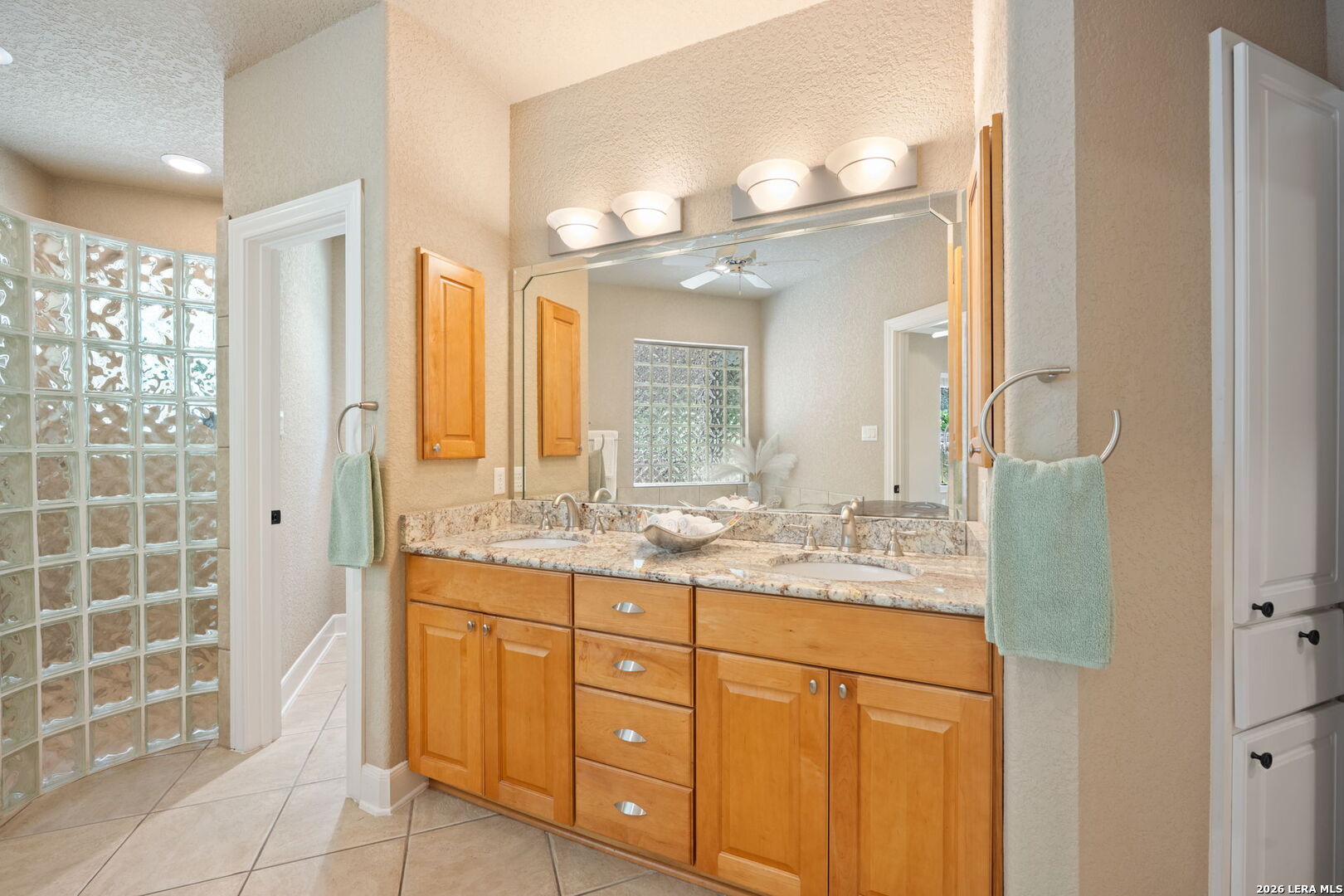 14740 Chinquapin Helotes, TX 78023 - Photo 13 of 47