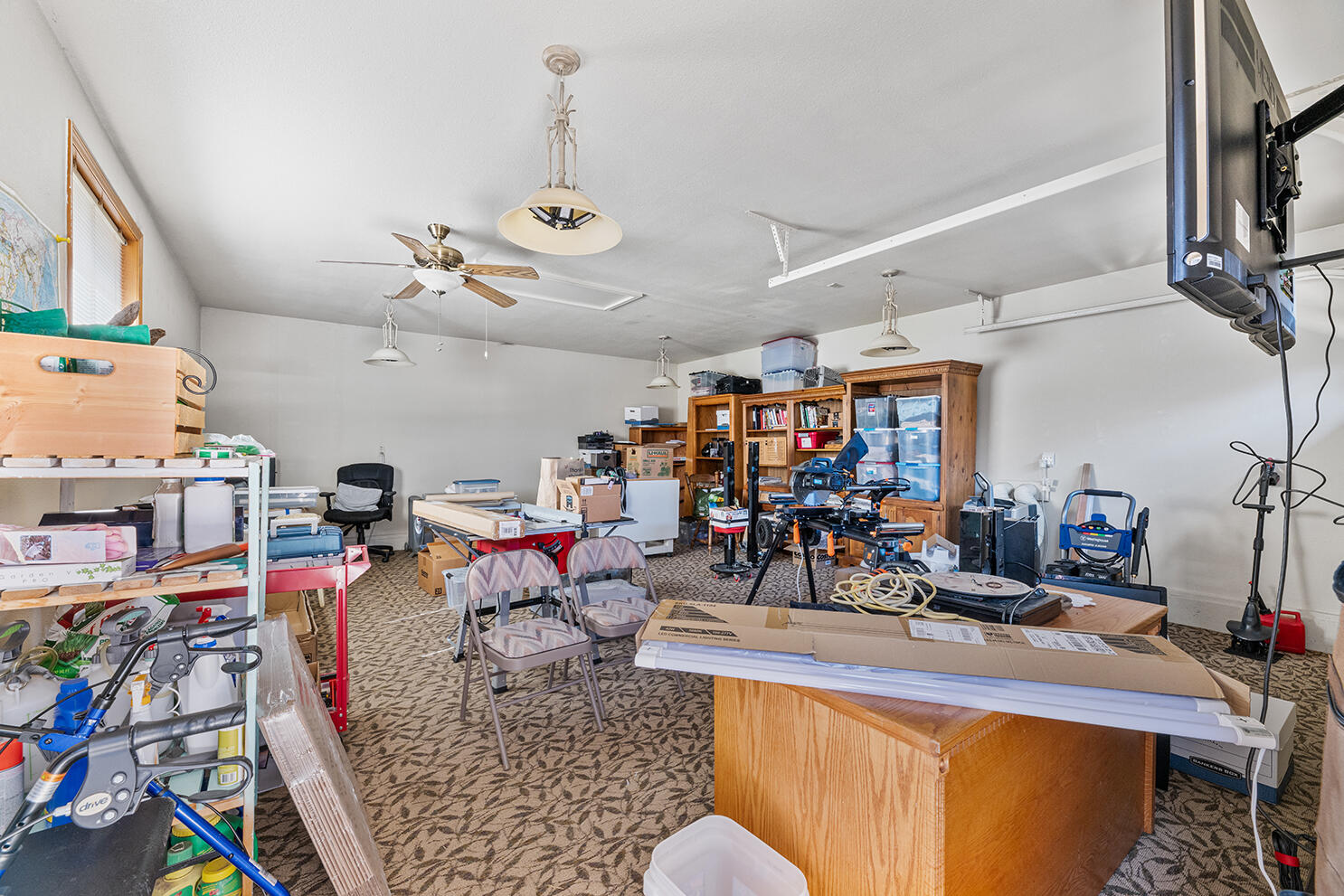296 Brandon Street Central Point, OR 97502 - Photo 22 of 30 DSC_7946