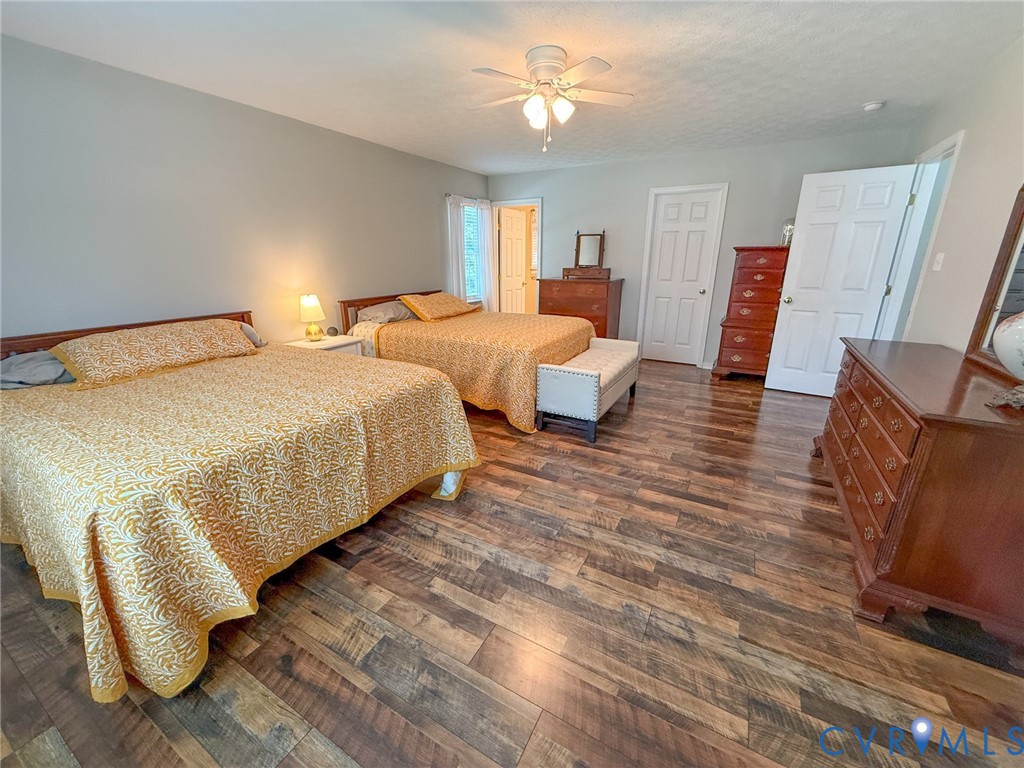 2293 Turkey Island Road Crewe, VA 23930 - Photo 14 of 36