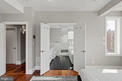 a view of livingroom with furniture and wooden floor