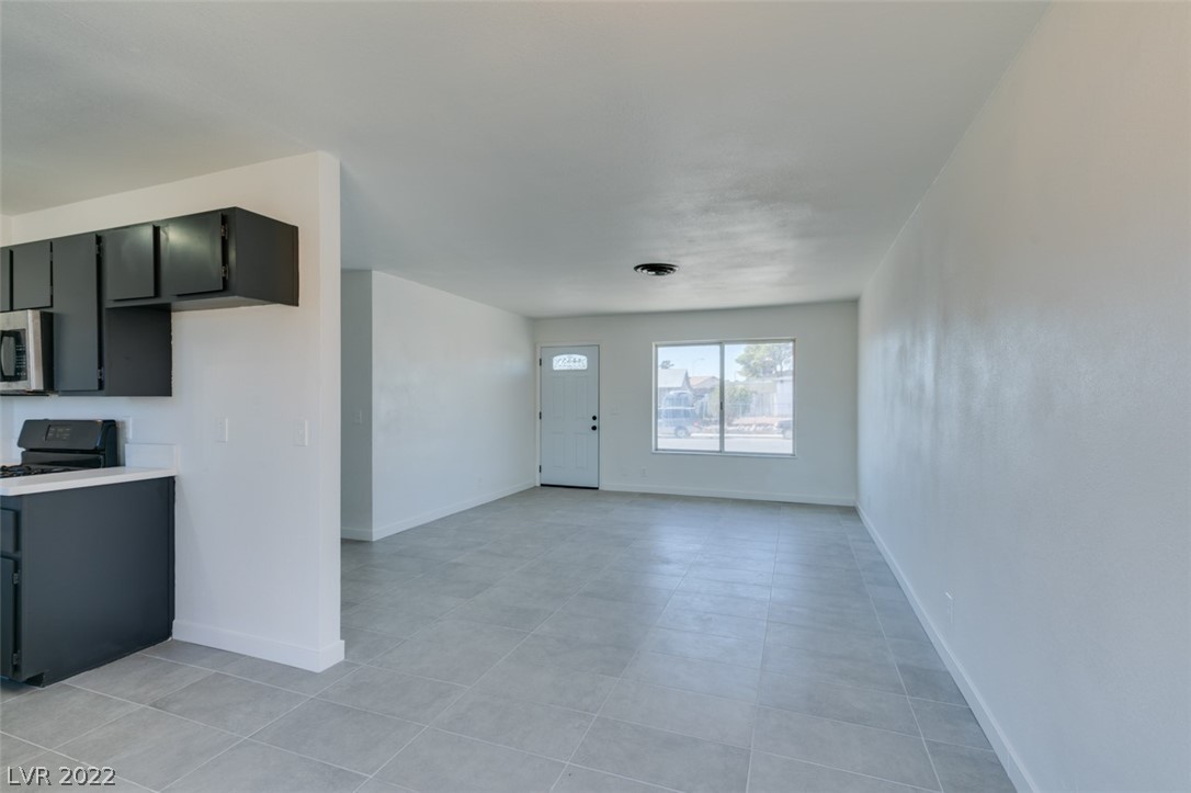 4044 Maple Hill Road Las Vegas, NV 89115 - Photo 14 of 40 Gallery Image 14