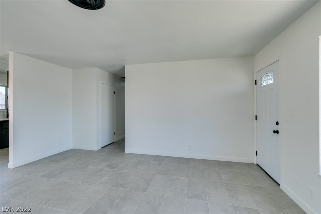 4044 Maple Hill Road Las Vegas, NV 89115 - Photo 18 of 40 Gallery Image 18