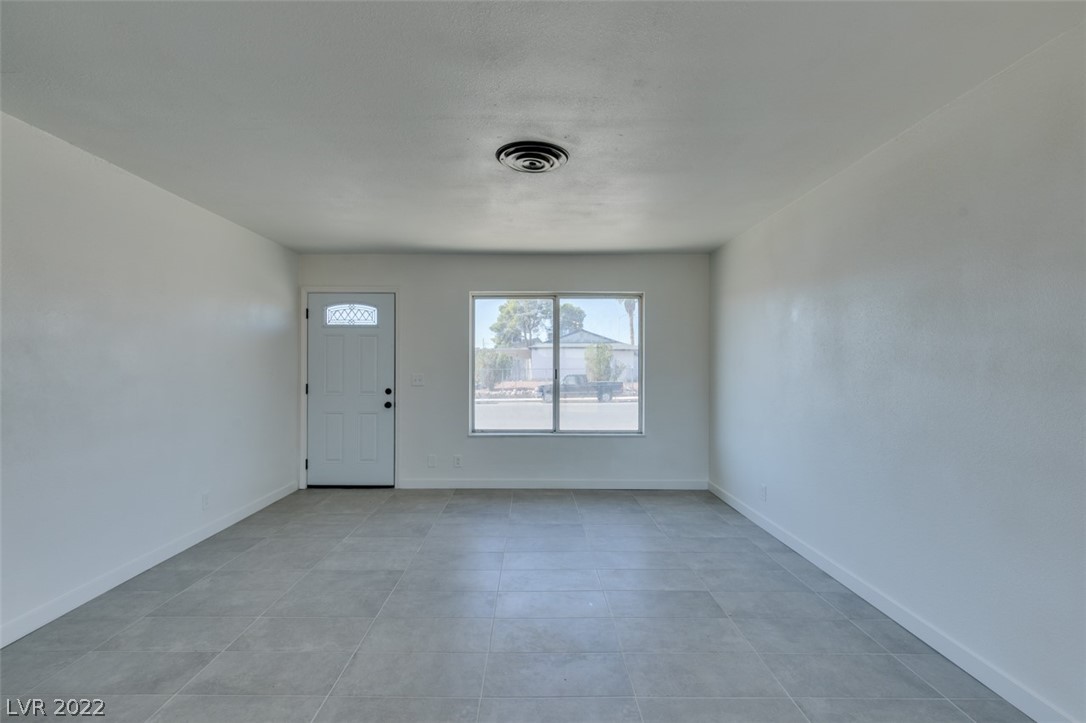 4044 Maple Hill Road Las Vegas, NV 89115 - Photo 22 of 40 Gallery Image 22