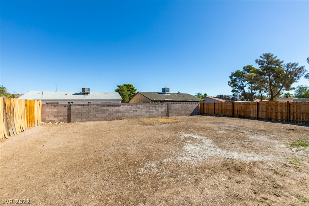 4044 Maple Hill Road Las Vegas, NV 89115 - Photo 32 of 40 Gallery Image 32