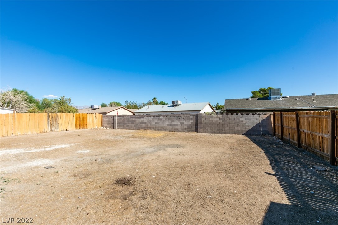 4044 Maple Hill Road Las Vegas, NV 89115 - Photo 33 of 40 Gallery Image 33