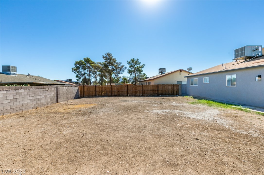 4044 Maple Hill Road Las Vegas, NV 89115 - Photo 37 of 40 Gallery Image 37