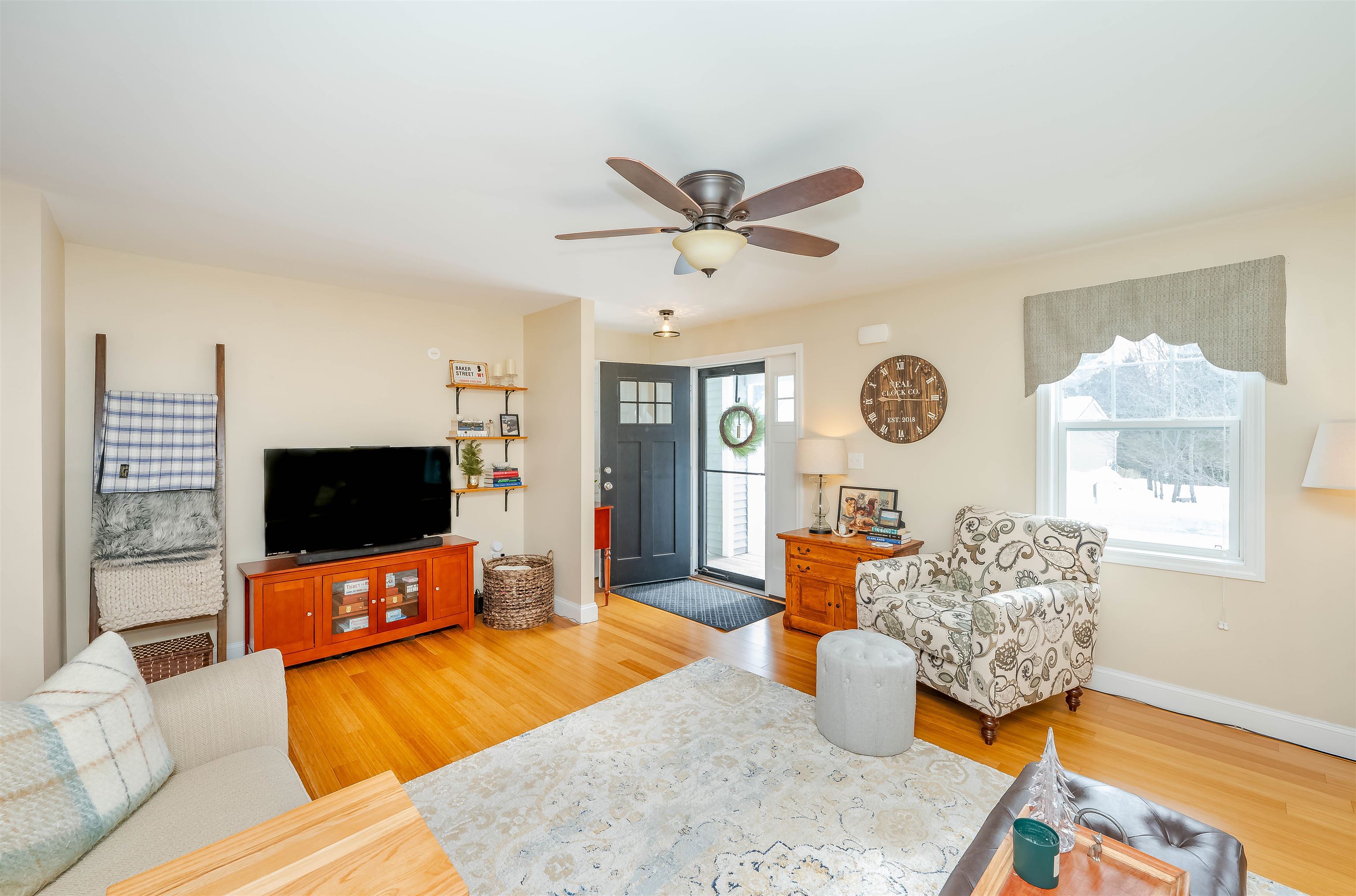 208 Villager Road Chester, NH 03036 - Photo 3 of 50 Gallery Image 3