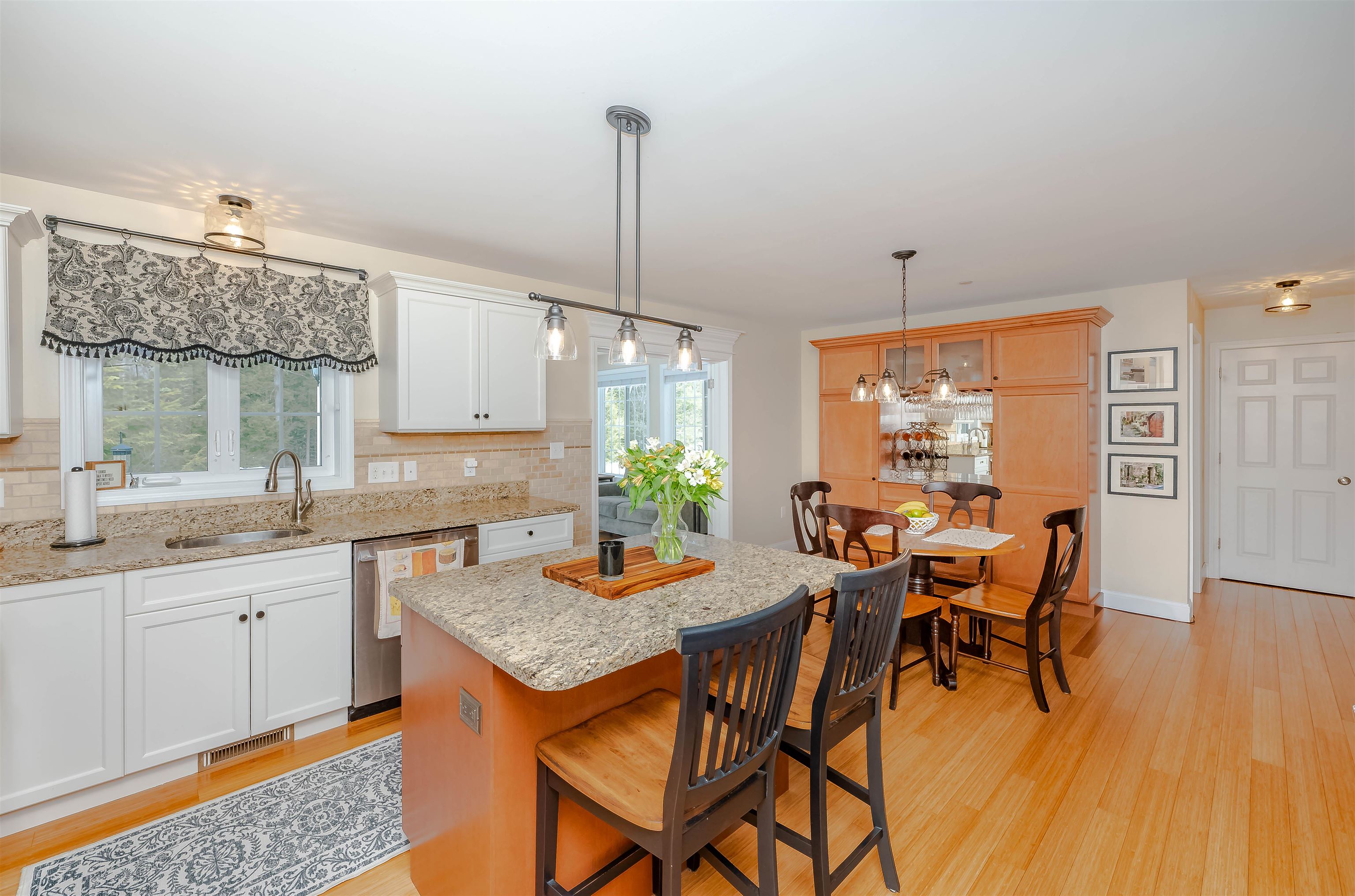 208 Villager Road Chester, NH 03036 - Photo 10 of 50 Gallery Image 10