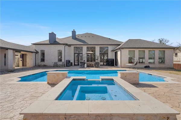 $2,499,999 | 11030 Hidden Bluff, McGregor, TX 76657