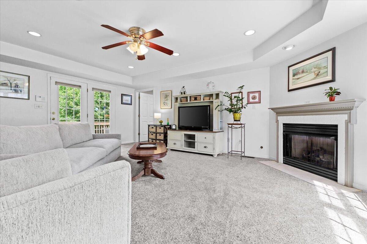 4870 Hickory Ridge Court Roanoke, VA 24018 - Photo 8 of 46 08-4870 Hickory Ridge Ct-8