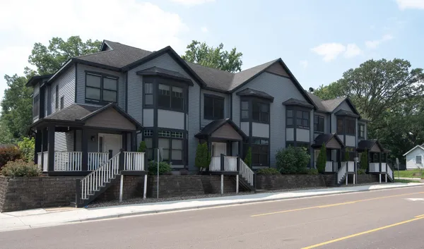 $300,000 | 3919 36th Avenue North, Robbinsdale, MN 55422