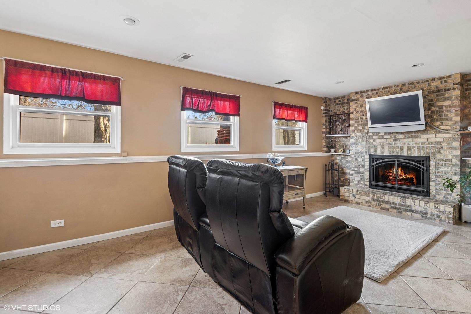 2139 Templar Drive Naperville, IL 60565 - Photo 28 of 39